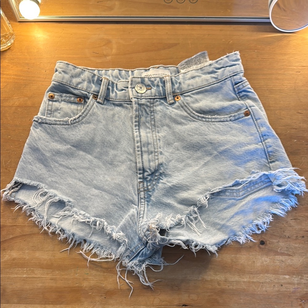 Zara Light Wash Distressed Denim Jean Shorts